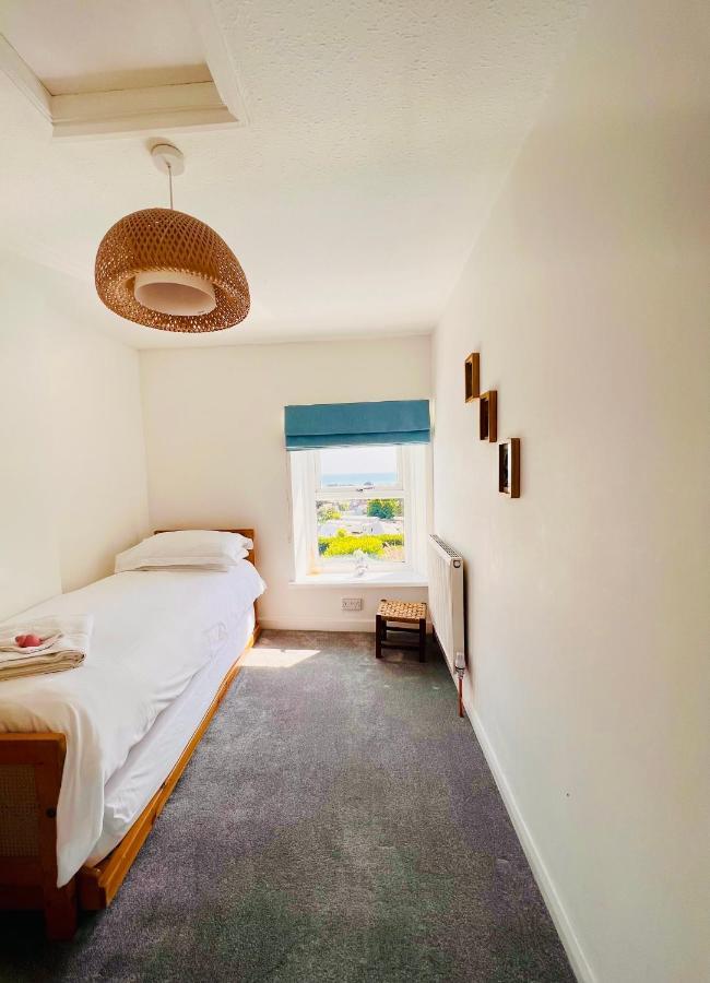 Gordy Hall -Sea Facing Welsh Cottage With Stunning Views เพนไดน์ ภายนอก รูปภาพ