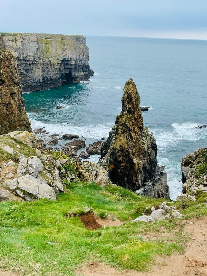 Gordy Hall -Sea Facing Welsh Cottage With Stunning Views เพนไดน์ ภายนอก รูปภาพ